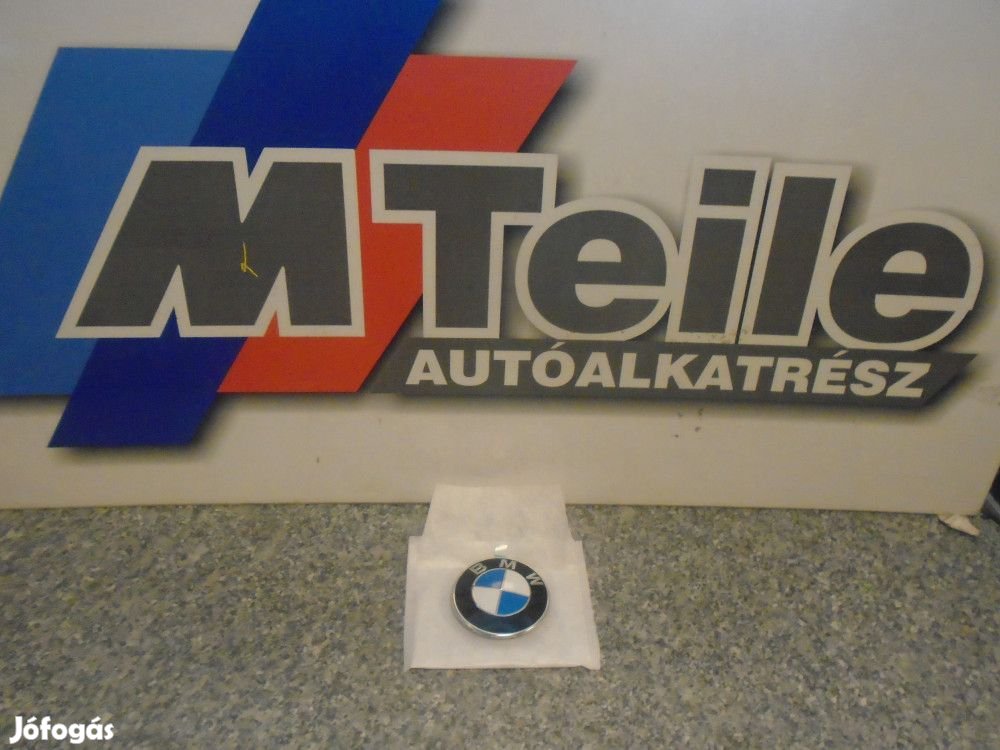 2DB [GYÁRI ÚJ] BMW / MTEILE EMBLÉMA | G05 / X5 | 7499154 | ELSŐ HÁTSÓ